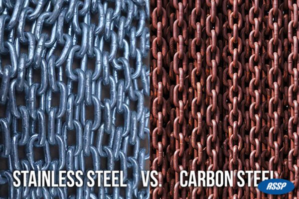تفاوت استنلس استیل و کربن استیل در ترکیب شیمیایی و خصوصیات مکانیکی آنها واقع شده است.